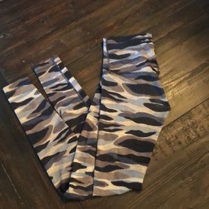 Lululemon leggings!